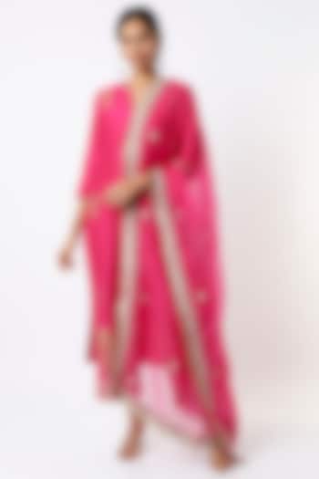 Fuchsia Gota Embroidered Kurta Set by Kora at Pernia's Pop Up Shop
