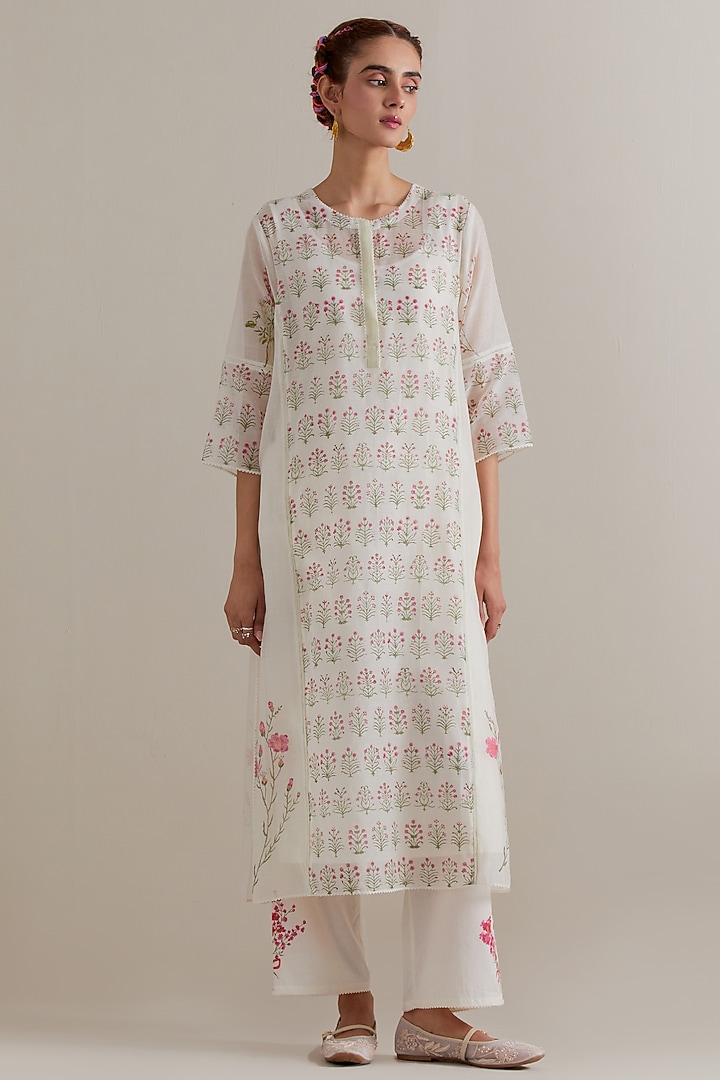 Off-White Cotton Chanderi Hand Block Printed Kurta Set by Kora at Pernia's Pop Up Shop