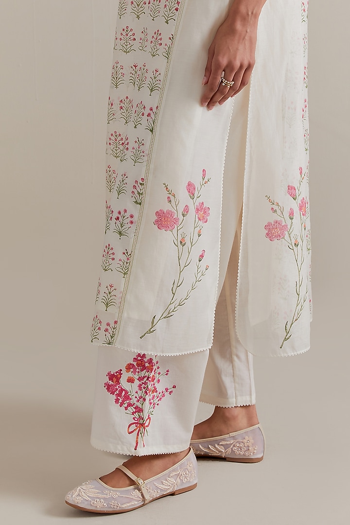 Off-White Cotton Chanderi Hand Block Printed Kurta Set by Kora at Pernia's Pop Up Shop