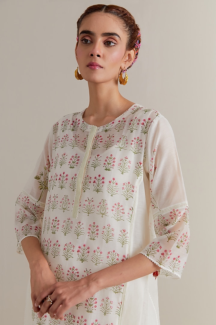 Off-White Cotton Chanderi Hand Block Printed Kurta Set by Kora at Pernia's Pop Up Shop