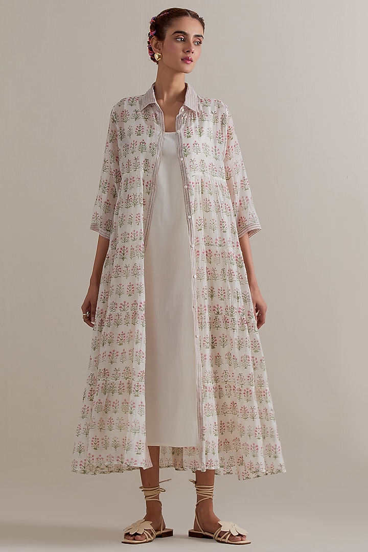 Off-White Silk Chanderi Hand Block Printed Kurta Set by Kora at Pernia's Pop Up Shop