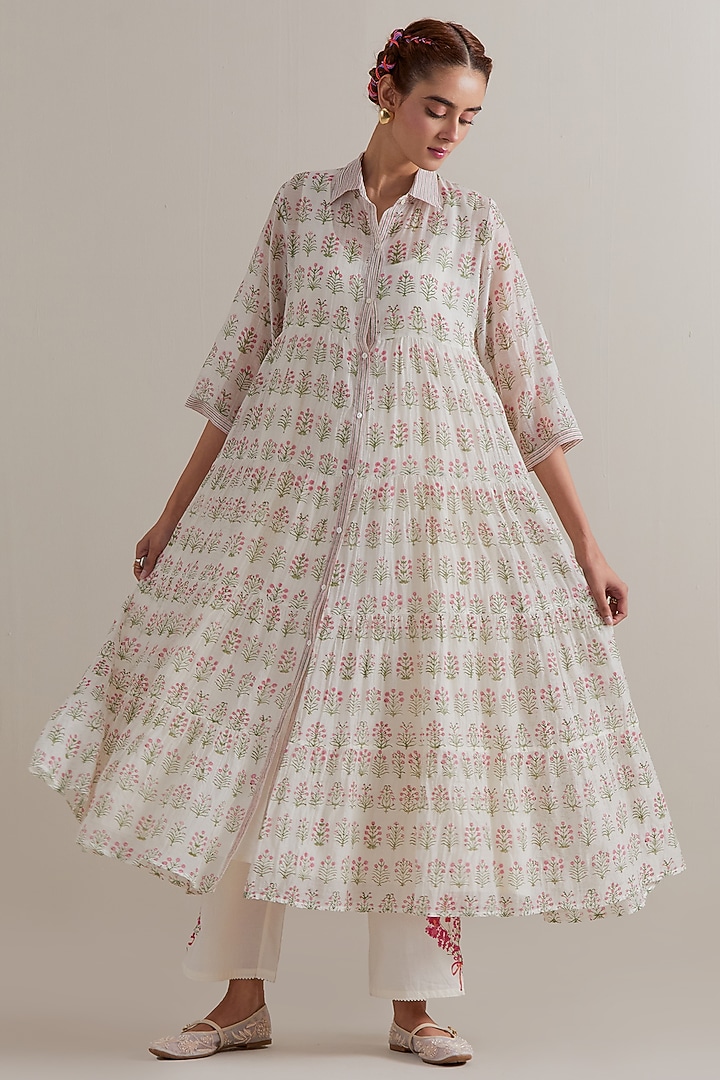Off-White Silk Chanderi Hand Block Printed Kurta Set by Kora at Pernia's Pop Up Shop