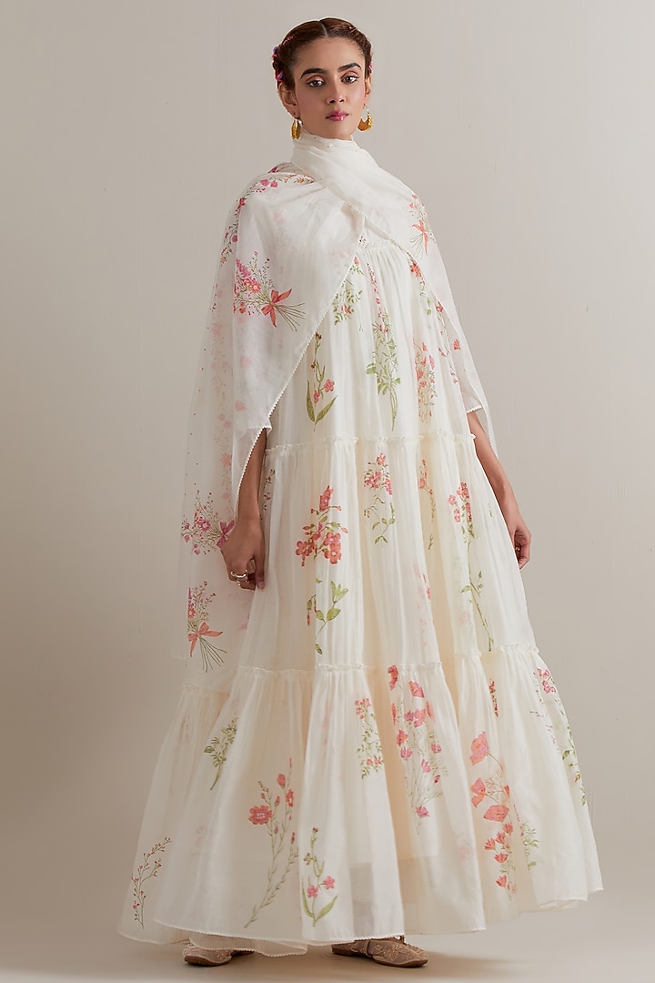 Off-White Silk Chanderi Hand Block Printed Kurta Set by Kora at Pernia's Pop Up Shop