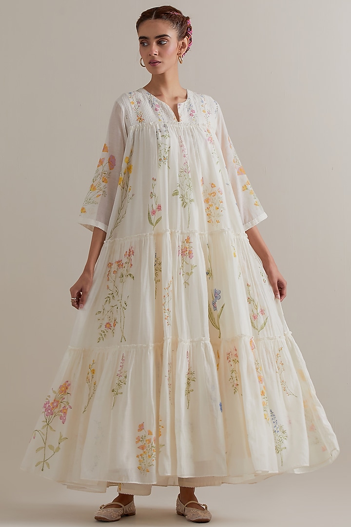 Off-White Silk Chanderi Hand Block Printed Kurta Set by Kora at Pernia's Pop Up Shop