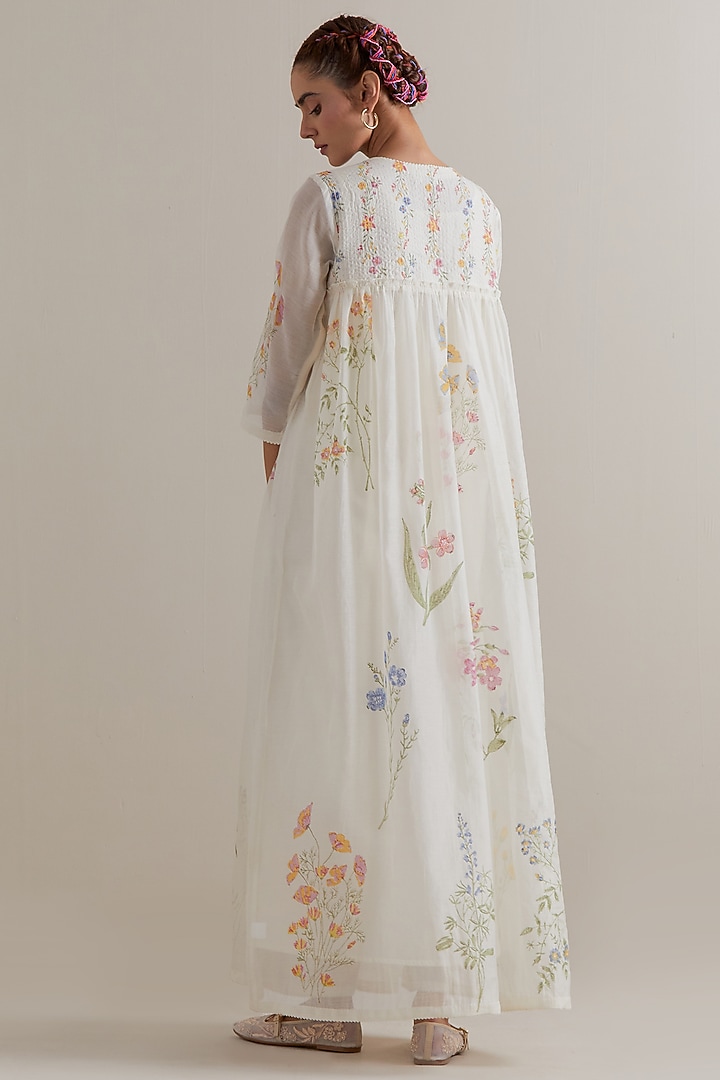 Off-White Cotton Chanderi Floral Hand Block Printed Kurta Set by Kora at Pernia's Pop Up Shop