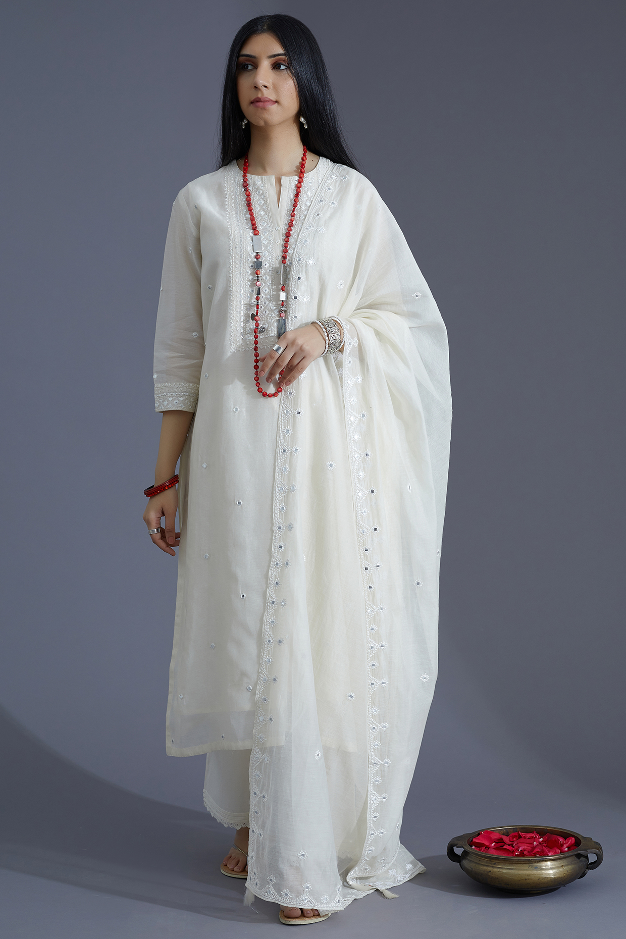 Off-White Butti Embroidered Kurta Set by Kora at Pernia's Pop Up Shop