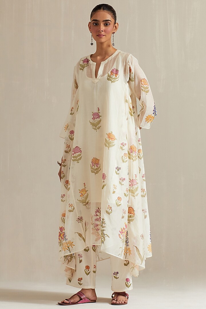 Off-White Cotton Chanderi Floral Hand Block Printed Asymmetric Kurta Set by Kora at Pernia's Pop Up Shop