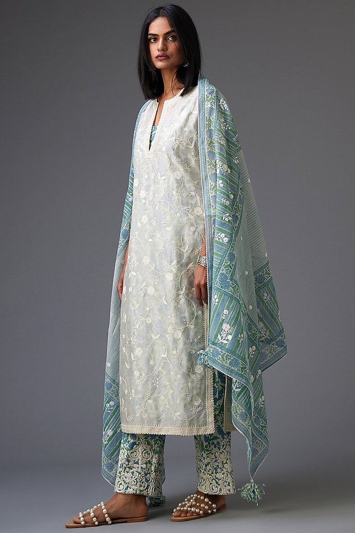 Off- White Silk Chanderi Embroidered Kurta Set by Kora at Pernia's Pop Up Shop