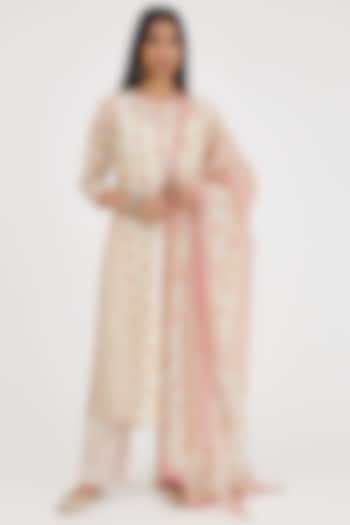 Pink & Off-White Silk Chanderi Printed Kurta Set by Kora at Pernia's Pop Up Shop