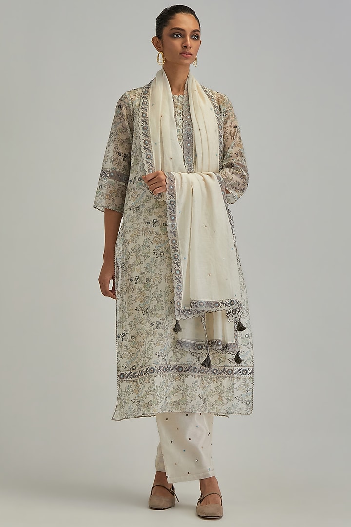 Off-White Silk Chanderi Block Printed & Thread Embroidered Kurta Set by Kora at Pernia's Pop Up Shop