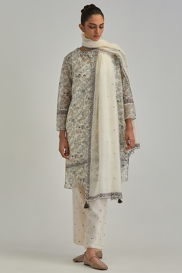 Off-White Silk Chanderi Hand Block Printed Short Kurta Set by Kora at Pernia's Pop Up Shop