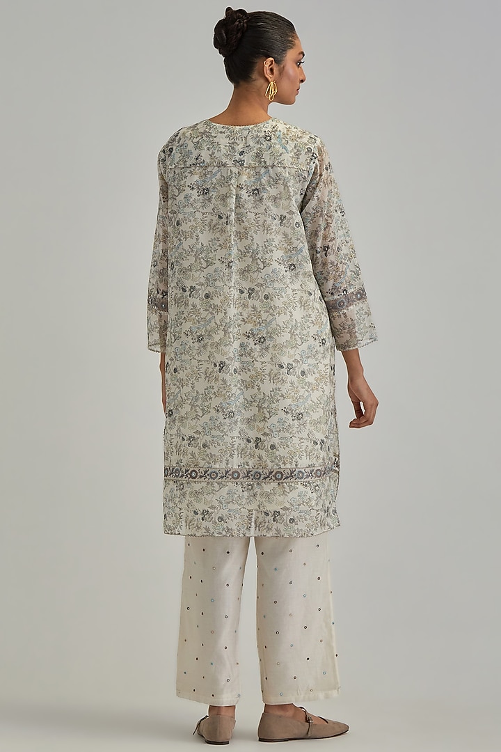 Off-White Silk Chanderi Hand Block Printed Short Kurta Set by Kora at Pernia's Pop Up Shop