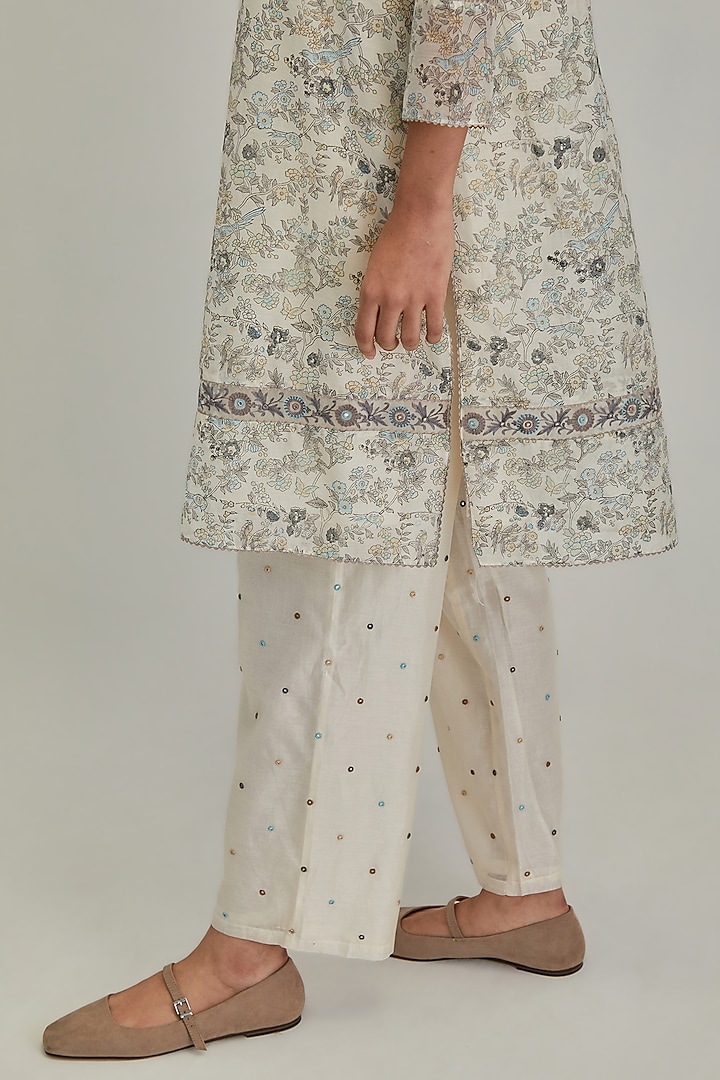 Off-White Silk Chanderi Hand Block Printed Short Kurta Set by Kora at Pernia's Pop Up Shop