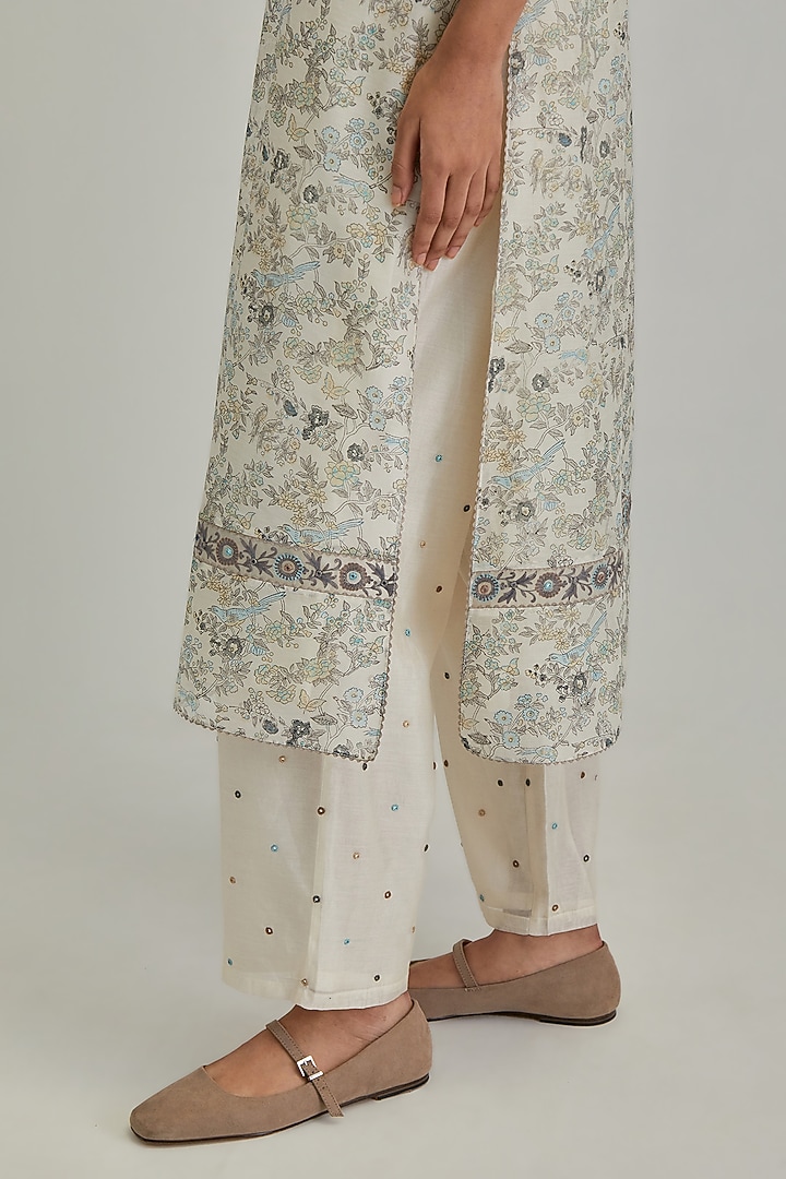 Off-White Silk Chanderi Hand Block Printed Long Kurta Set by Kora at Pernia's Pop Up Shop