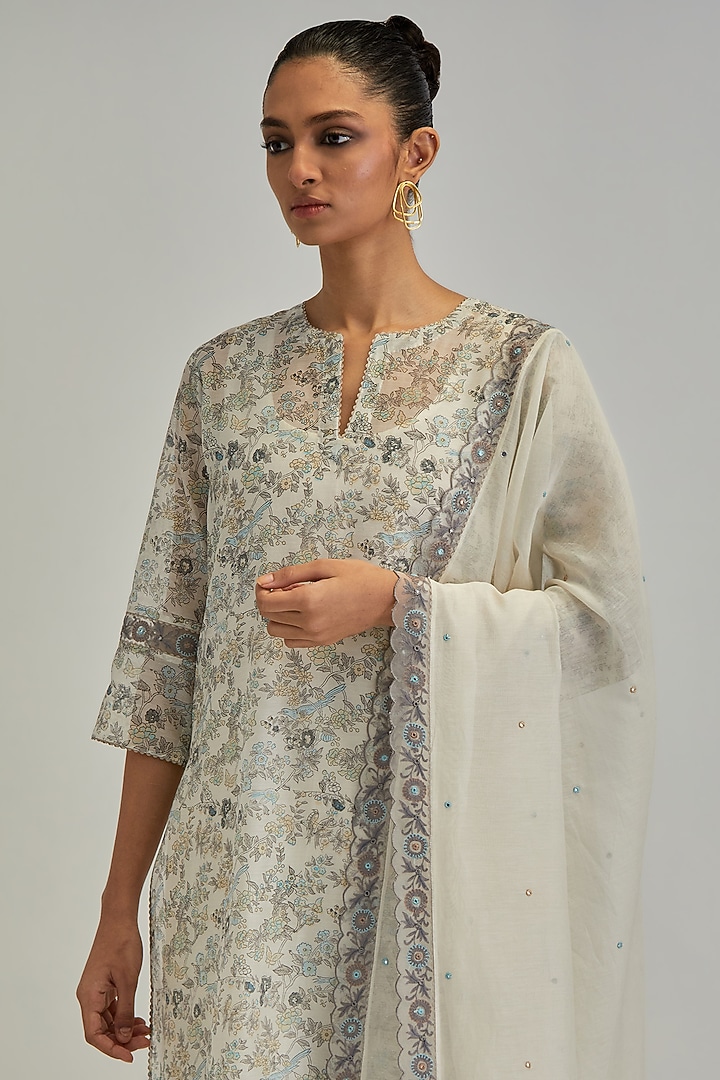 Off-White Silk Chanderi Hand Block Printed Long Kurta Set by Kora at Pernia's Pop Up Shop