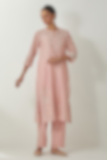 Pink Silk Chanderi Thread Embroidered Kurta Set by Kora at Pernia's Pop Up Shop