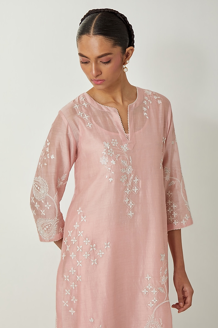 Pink Silk Chanderi Thread Embroidered Kurta Set by Kora at Pernia's Pop Up Shop
