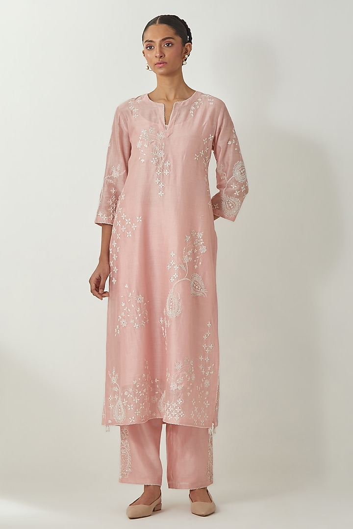Pink Silk Chanderi Thread Embroidered Kurta Set by Kora at Pernia's Pop Up Shop