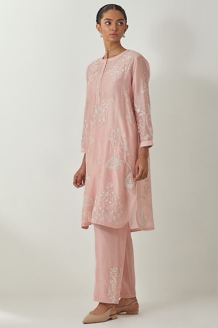 Pink Silk Chanderi Thread Embroidered Kurta Set by Kora at Pernia's Pop Up Shop