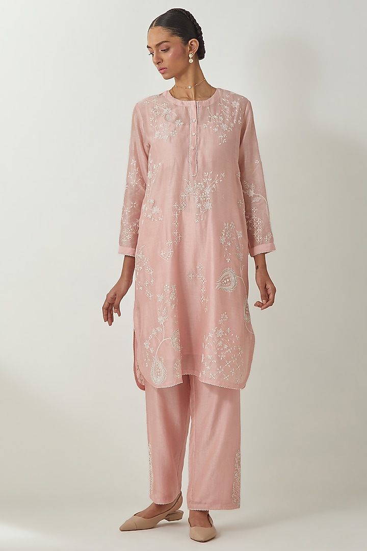 Pink Silk Chanderi Thread Embroidered Kurta Set by Kora at Pernia's Pop Up Shop