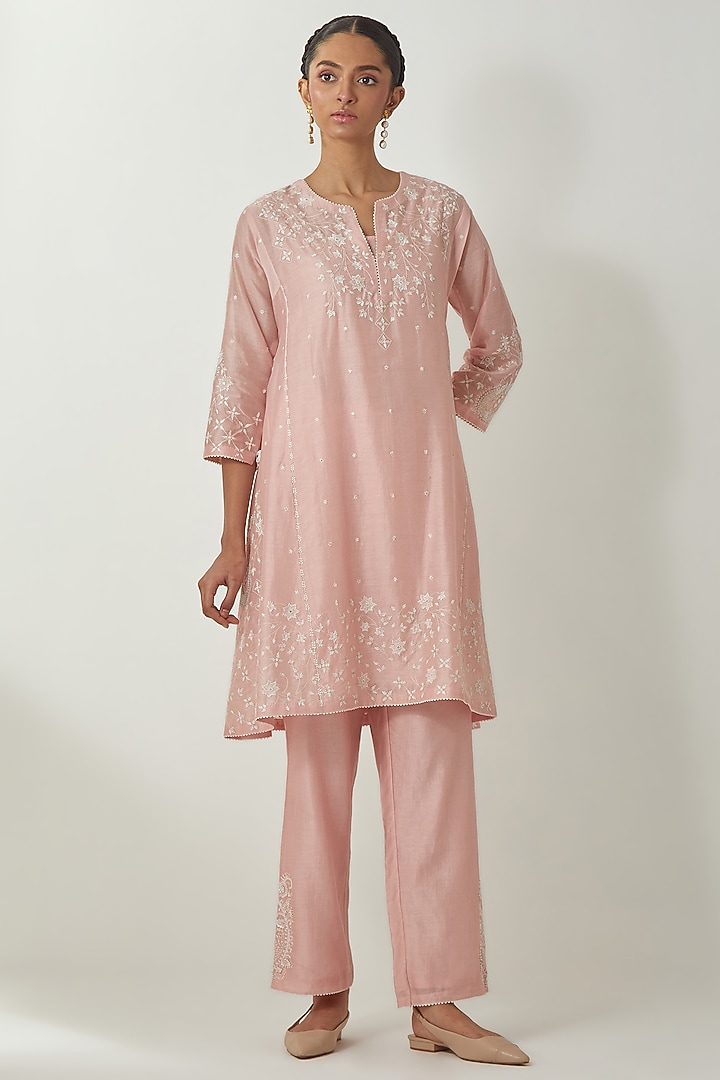 Pink Silk Chanderi Thread Embroidered Kurta Set by Kora at Pernia's Pop Up Shop
