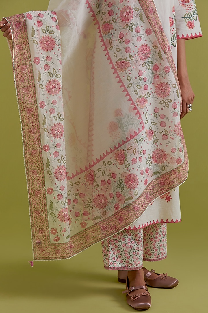 Off-White Cotton Hand-Block Printed Kurta Set by Kora at Pernia's Pop Up Shop