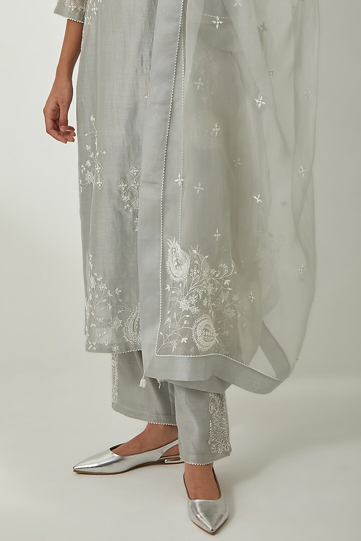 Bluish Grey Silk Organza Thread Embroidered Dupatta by Kora at Pernia's Pop Up Shop