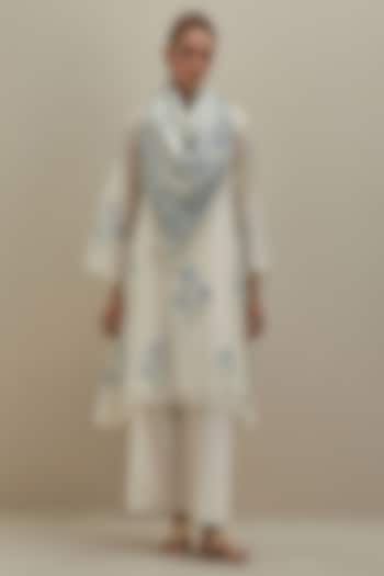 Off-White & Blue Cotton Chanderi Hand Block Printed Kurta Set by Kora at Pernia's Pop Up Shop