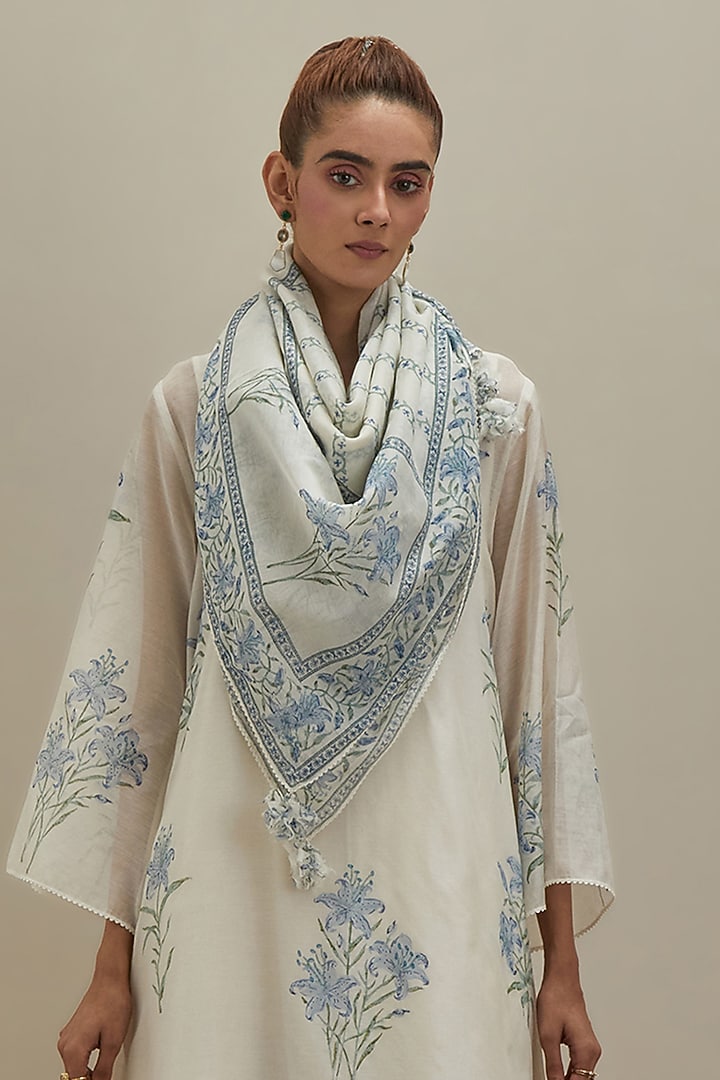 Off-White & Blue Cotton Chanderi Hand Block Printed Kurta Set by Kora at Pernia's Pop Up Shop