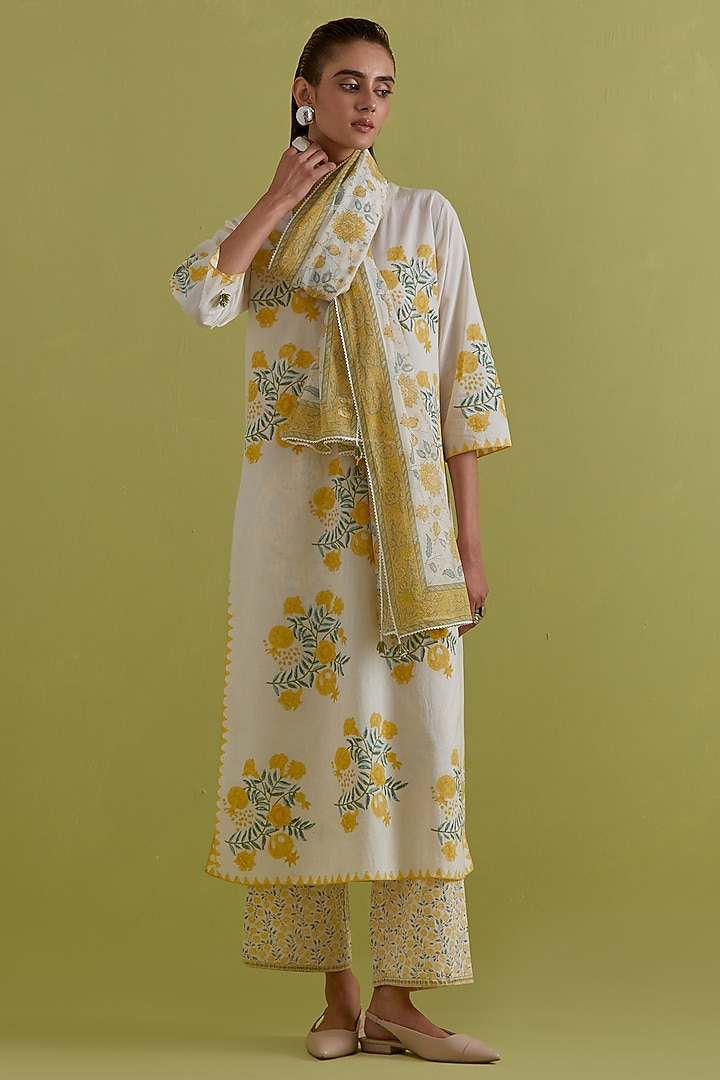 Off-White Cotton Hand-Block Printed Kurta Set by Kora at Pernia's Pop Up Shop