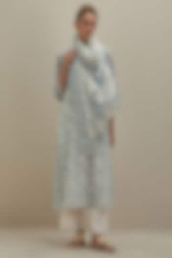 Off-White & Blue Cotton Chanderi Hand Block Printed Kurta Set by Kora at Pernia's Pop Up Shop