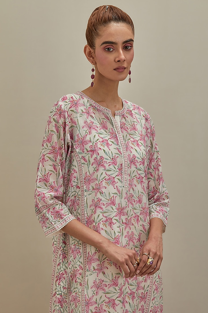 Off-White & Pink Cotton Chanderi Hand Block Printed Kurta Set by Kora at Pernia's Pop Up Shop