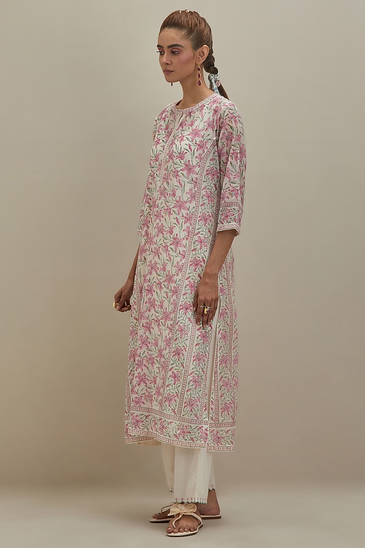 Off-White & Pink Cotton Chanderi Hand Block Printed Kurta Set by Kora at Pernia's Pop Up Shop