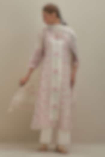 Off-White Cotton Chanderi Floral Hand Block Printed Kurta Set by Kora at Pernia's Pop Up Shop