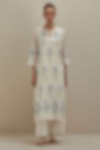 Off-White Cotton Chanderi Floral Hand Block Printed Kurta by Kora at Pernia's Pop Up Shop