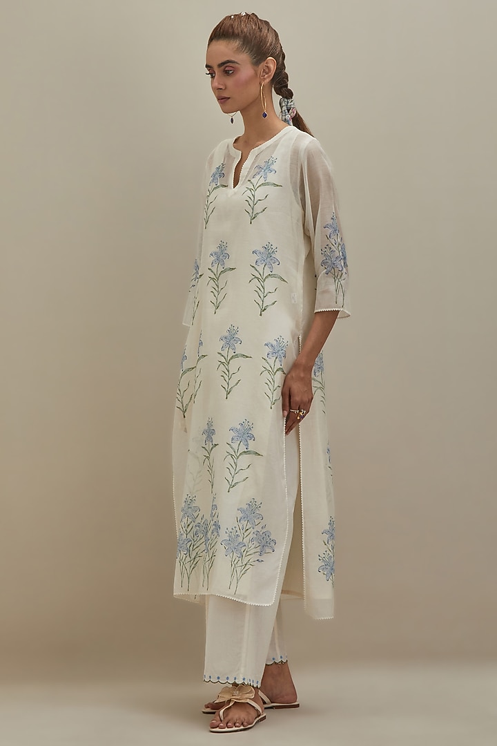 Off-White Cotton Chanderi Floral Hand Block Printed Kurta Set by Kora at Pernia's Pop Up Shop