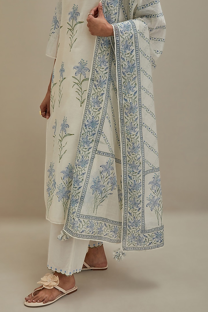 Off-White Cotton Chanderi Floral Hand Block Printed Kurta Set by Kora at Pernia's Pop Up Shop