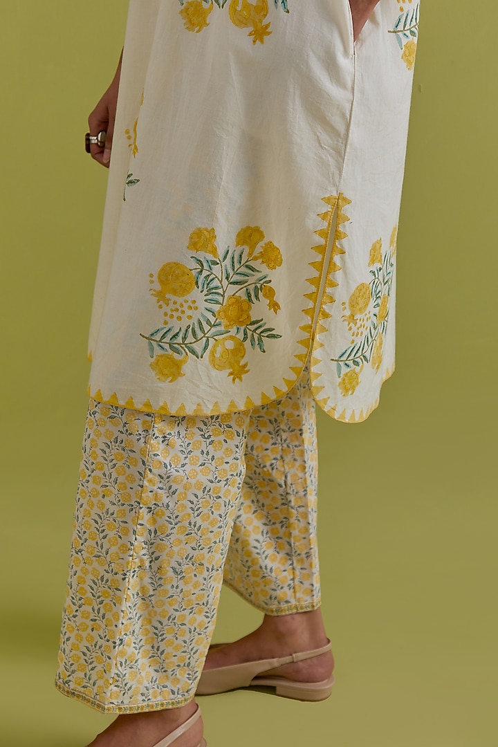 Off-White Cotton Hand-Block Printed Kurta Set by Kora at Pernia's Pop Up Shop