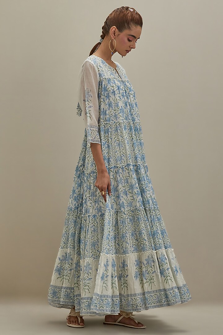 Off-White Cotton Chanderi Floral Hand Block Printed Kurta by Kora at Pernia's Pop Up Shop