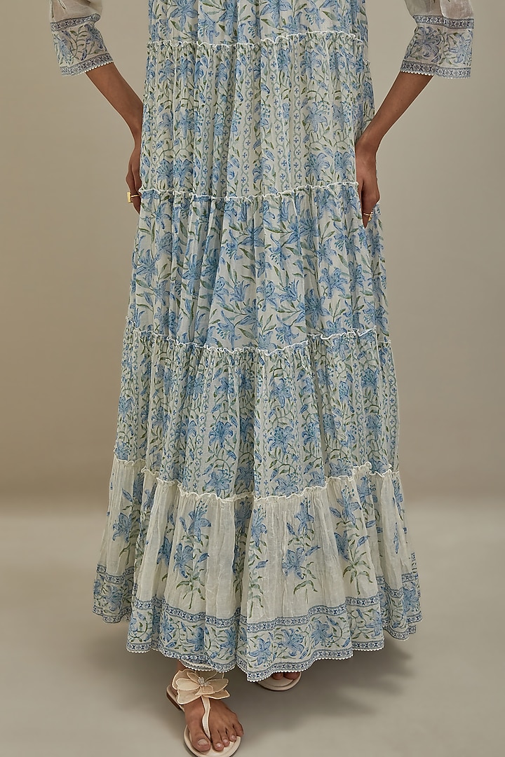 Off-White Cotton Chanderi Floral Hand Block Printed Kurta by Kora at Pernia's Pop Up Shop