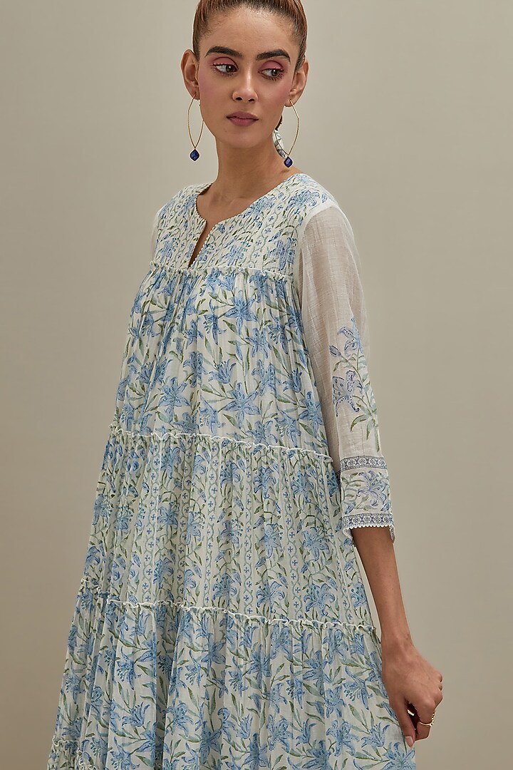 Off-White Cotton Chanderi Floral Hand Block Printed Kurta Set by Kora at Pernia's Pop Up Shop