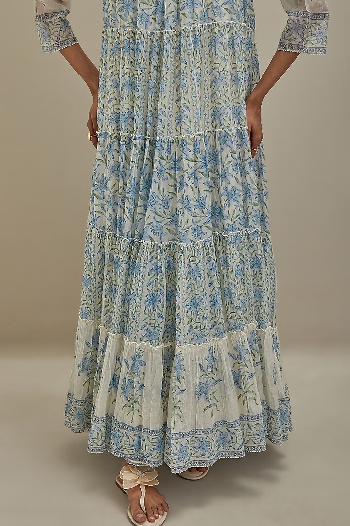 Off-White Cotton Chanderi Floral Hand Block Printed Kurta Set by Kora at Pernia's Pop Up Shop