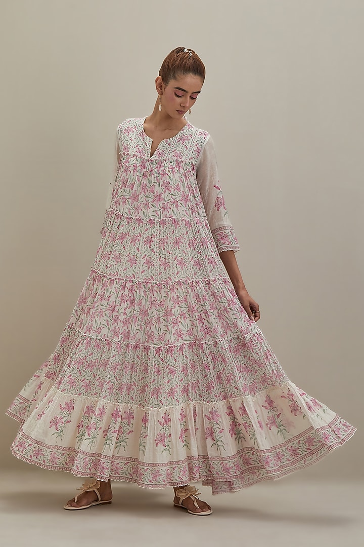 Off-White Cotton Chanderi Hand Block Printed Kurta Set by Kora at Pernia's Pop Up Shop