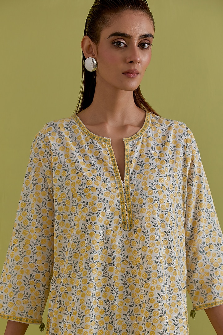 Yellow & Green Cotton Chanderi Floral Printed Kurta Set by Kora at Pernia's Pop Up Shop