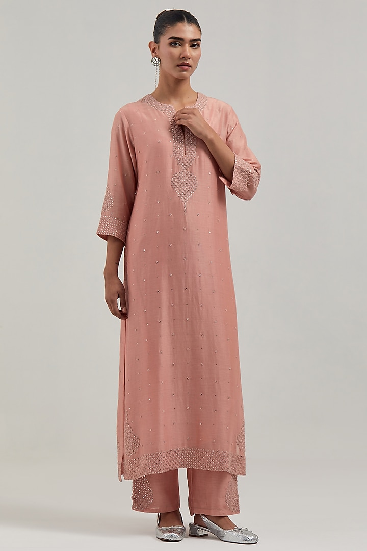 Peach Silk Chanderi Mirror Embroidered Kurta Set by Kora at Pernia's Pop Up Shop