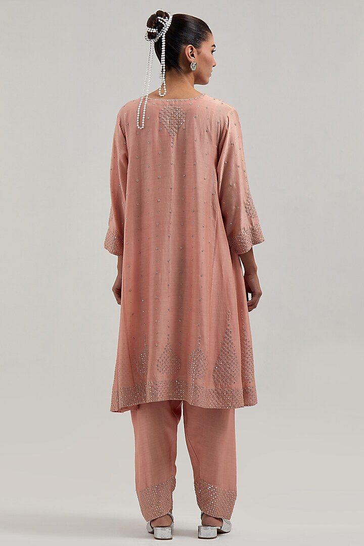 Peach Silk Chanderi Mirror Embroidered Short Kalidar Kurta Set by Kora at Pernia's Pop Up Shop
