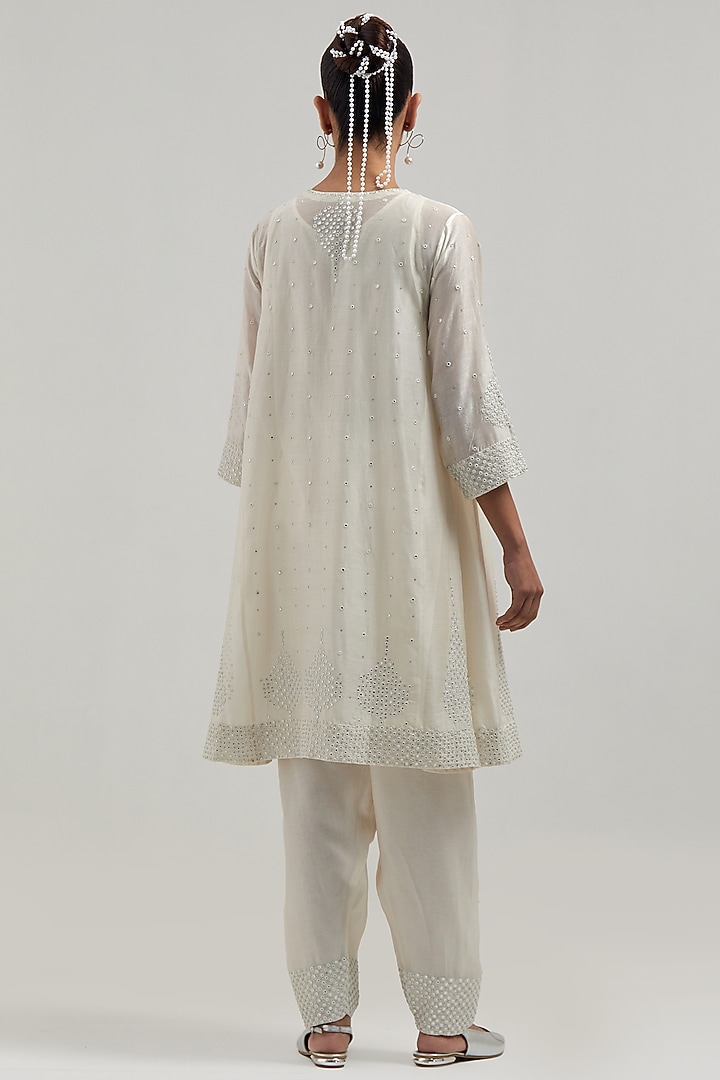 Off-White Silk Chanderi Mirror Embroidered Short Kalidar Kurta Set by Kora at Pernia's Pop Up Shop
