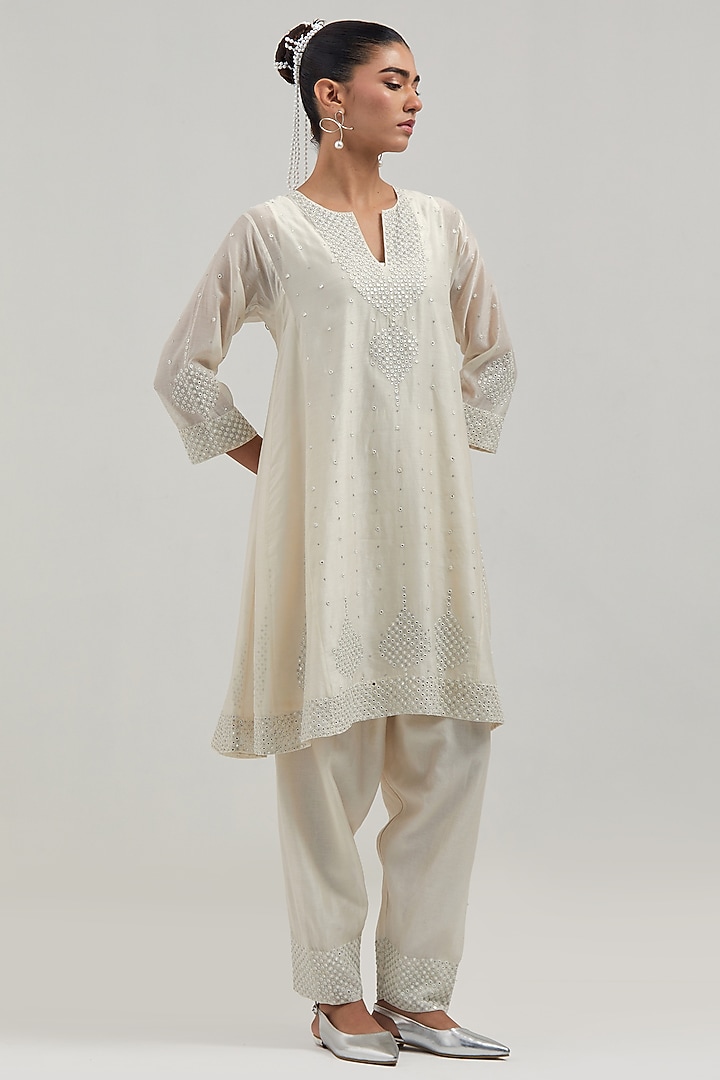 Off-White Silk Chanderi Mirror Embroidered Short Kalidar Kurta Set by Kora at Pernia's Pop Up Shop
