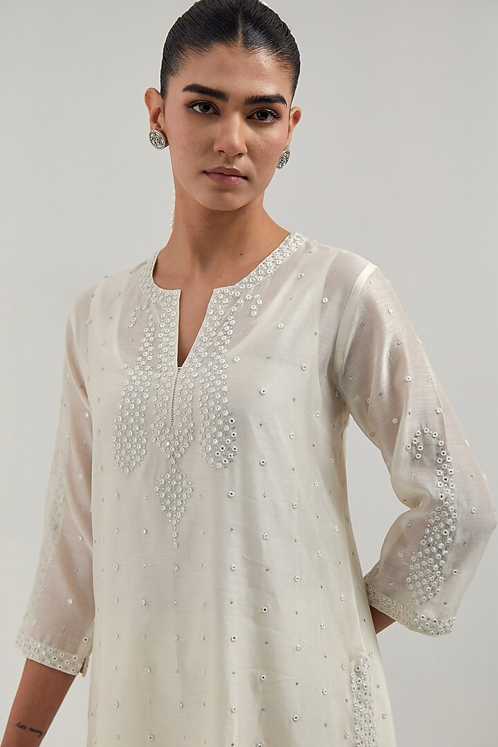Off-White Silk Chanderi Mirror Embroidered Straight Kurta Set by Kora at Pernia's Pop Up Shop