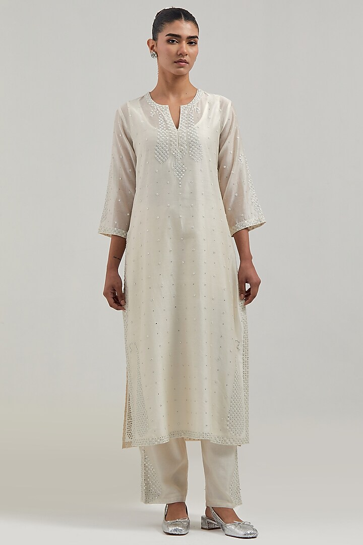 Off-White Silk Chanderi Mirror Embroidered Straight Kurta Set by Kora at Pernia's Pop Up Shop